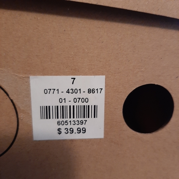 Black long boots - Picture 4 of 5